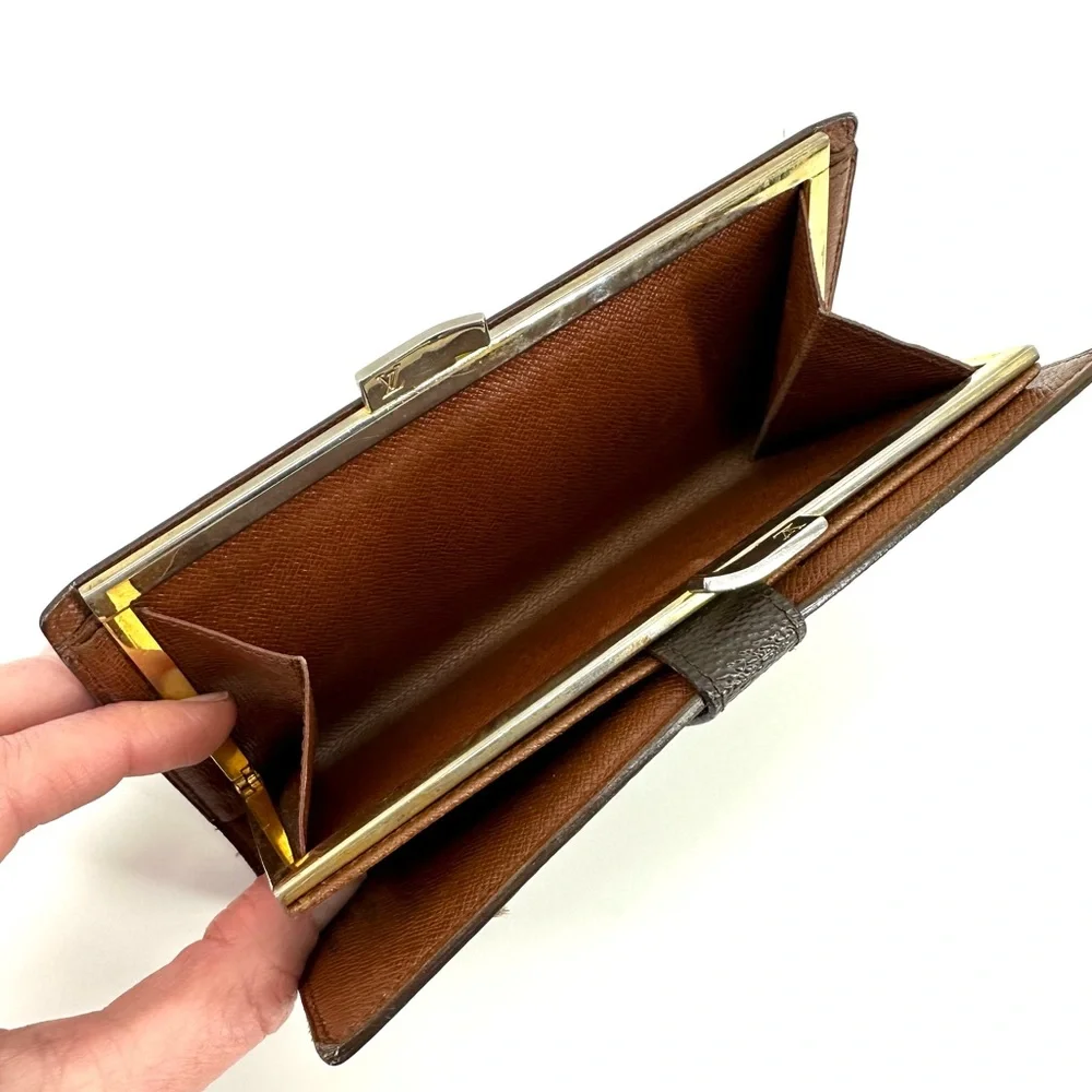 Louis Vuitton Vintage French Purse Long Wallet Kiss Lock - Picture 12 of 16